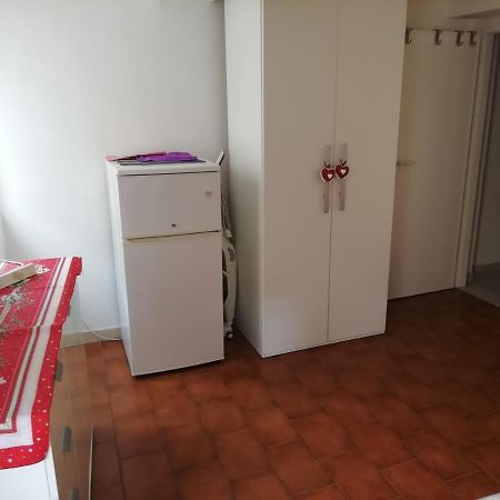 Over The Rainbow - Cozy Studio In The Centre Of Ferrara 아파트 외부 사진